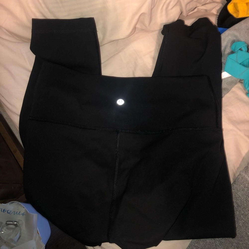 Black lululemon leggings - Wunder Under luxtreme